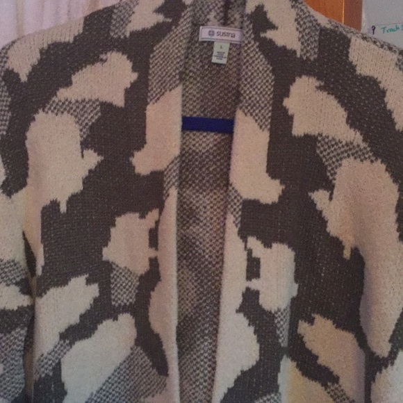 SUSINA (Nordstrom Rack) Sweaters - Women’s sweater purchased from Nordstrom rack